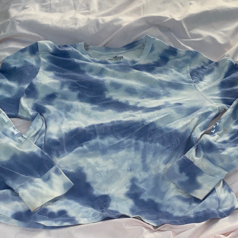 Hollister Blue and White Tie-Dye Long Sleeve